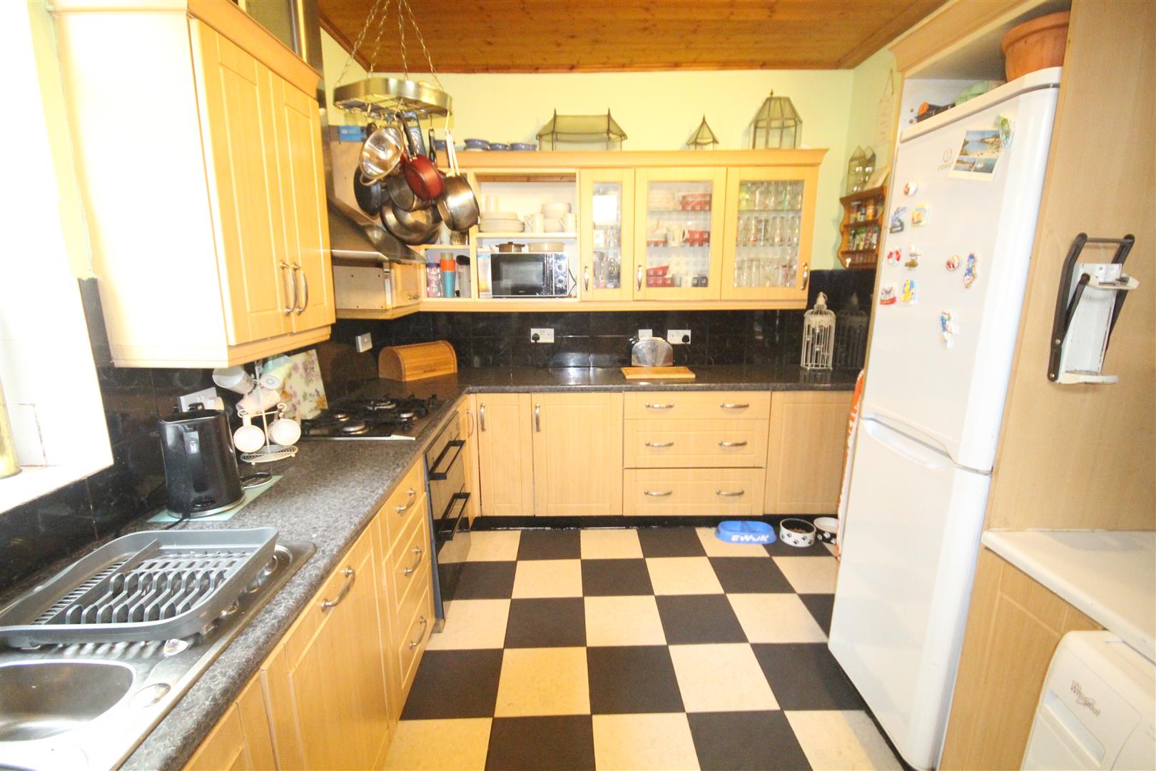 3 bedroom end terrace house For Sale in Sough, Barnoldswick - IMG_9979.jpg